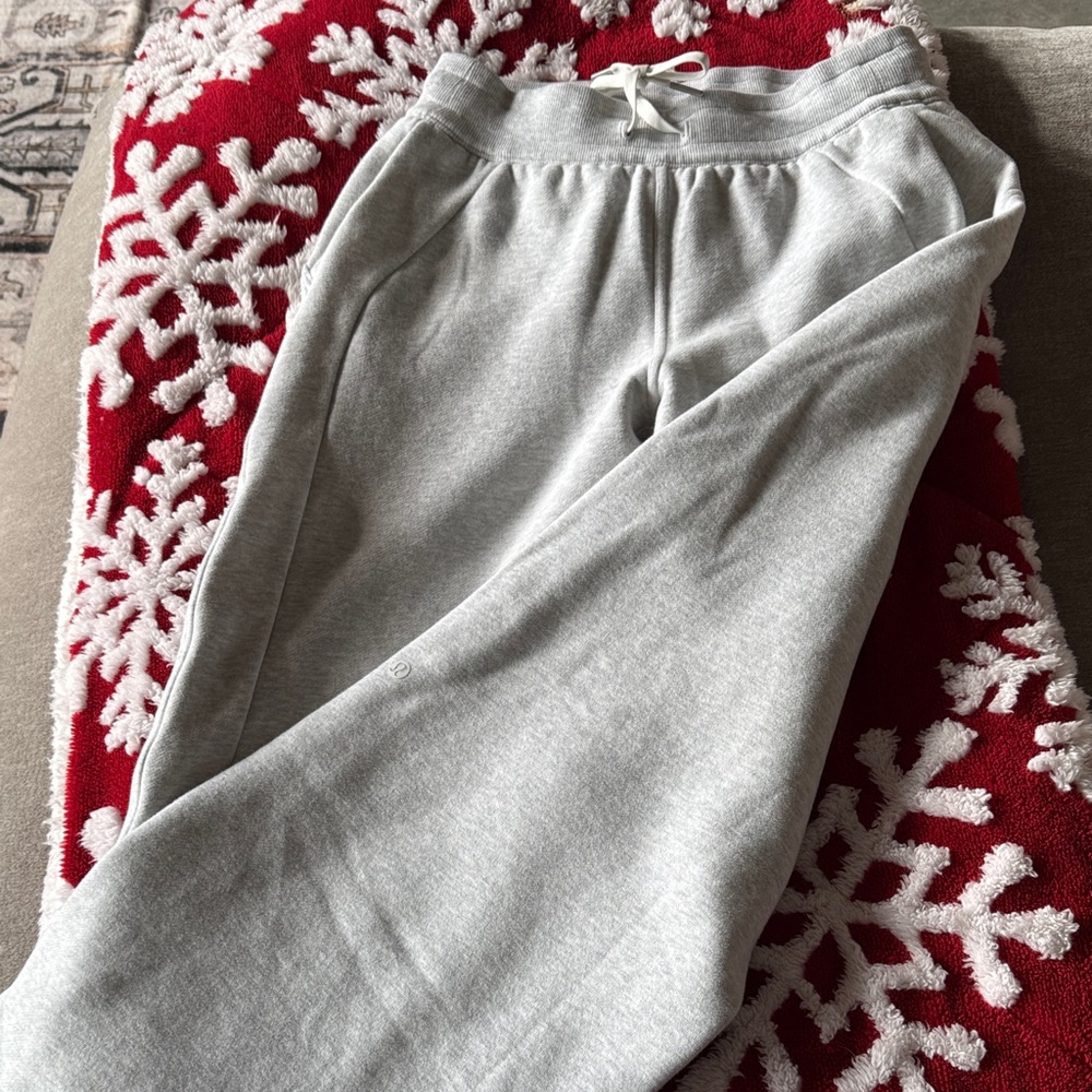 Women’s Lululemon wide leg sweatpants - Picture 2 of 4